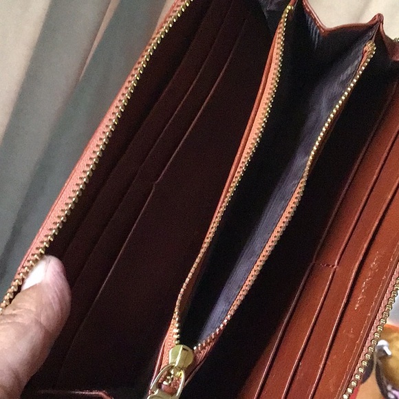 Vintage. YSL Brown Leather Wallet - Picture 10 of 11